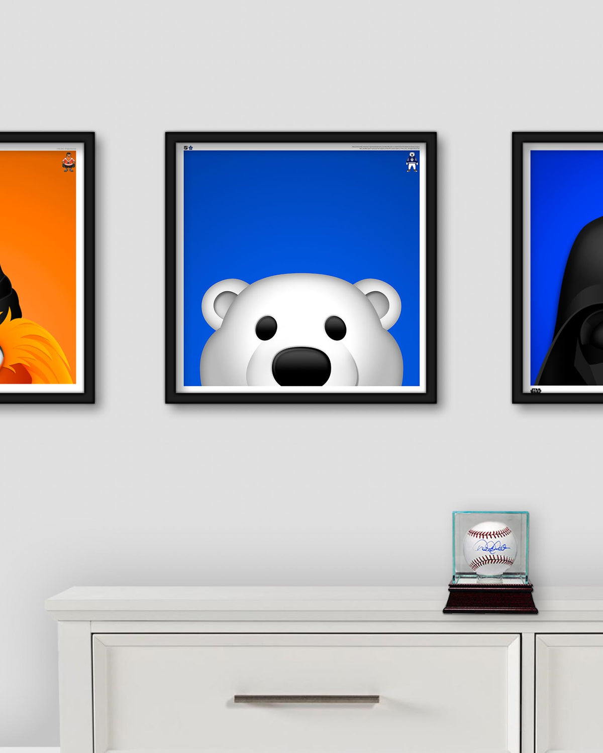 Minimalist Carlton The Bear